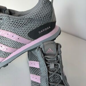Adidas Daroga Women’s 9 Running Shoe Sneaker Grey Pink Stripes Lightweight